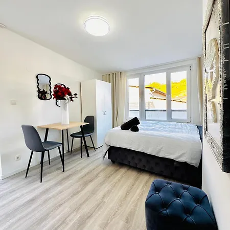 Διαμέρισμα 2br & Lr With Terrace, Close To Museum Gugging