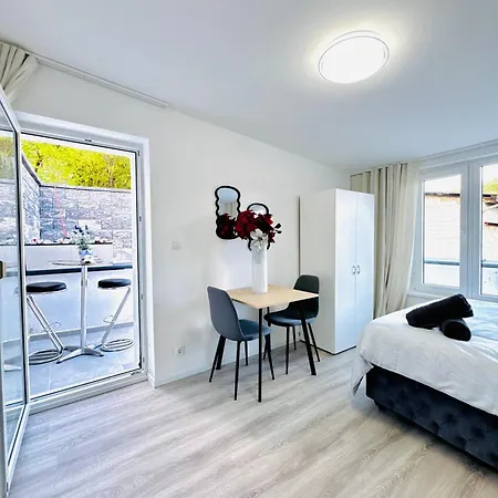 2br & Lr With Terrace, Close To Museum Gugging Διαμέρισμα Klosterneuburg