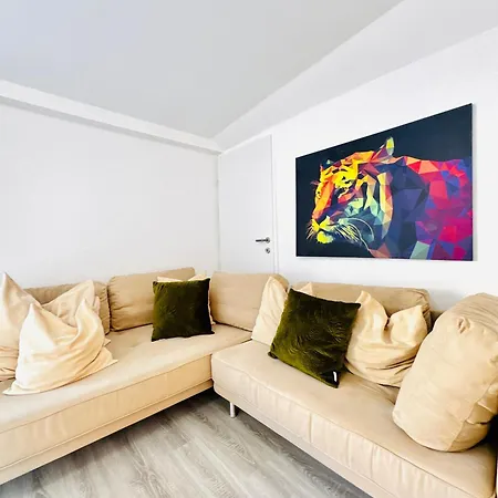 2br & Lr With Terrace, Close To Museum Gugging Διαμέρισμα *